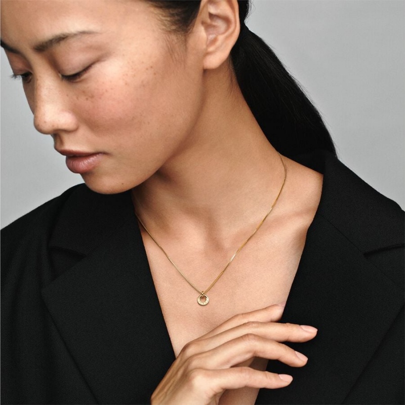 14k Gold Pandora Pandora Signature I-D Collier Pendant & Necklace Pendant Necklaces | 603-DPKGUR